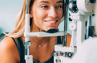 Clear Eye Care | Cataract Diagnosis Management, Vision Therapy and Macular Degeneration Evaluation Treatment